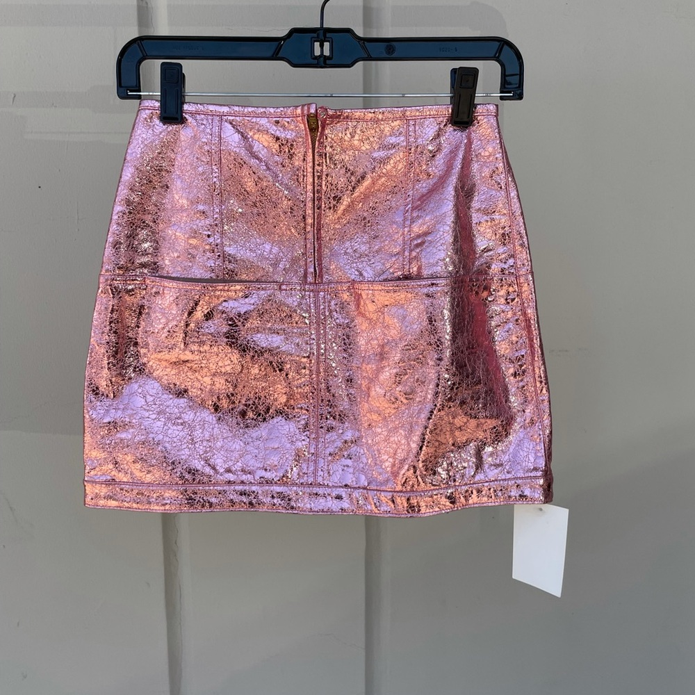 For love and lemons pink metallic crinkle mini skirt NWT size xs
